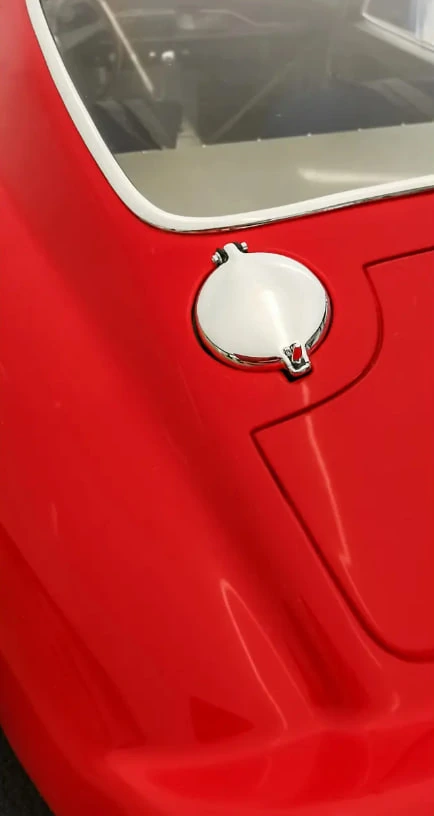 Ferrari 250 GTO 1:8 — Крышка топливного бака